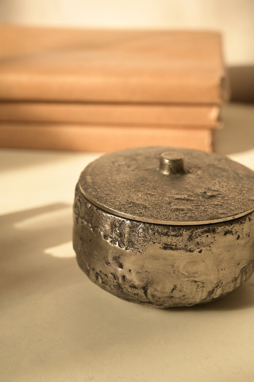 Haze Ashtray by Nara Livin