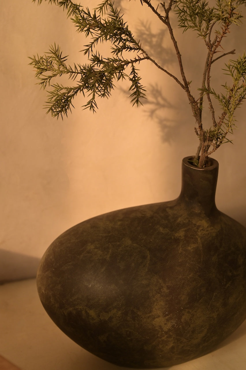 Kanso Vase (set) by Nara Livin