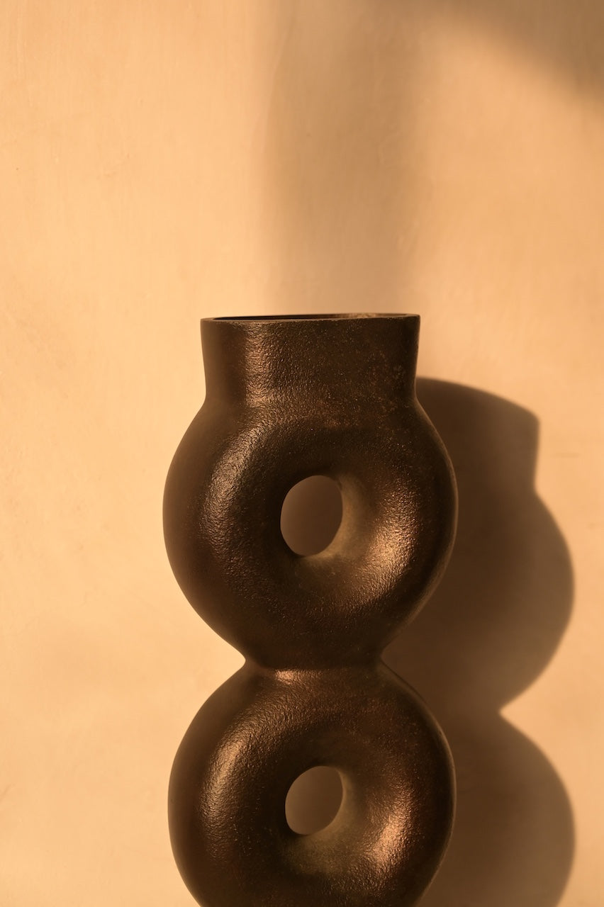 Velar Vase by Nara Livin