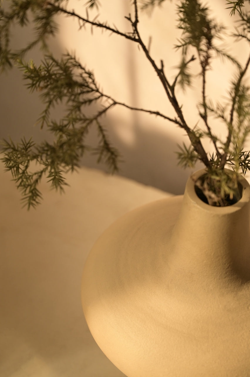 Verona Vase by Nara Livin