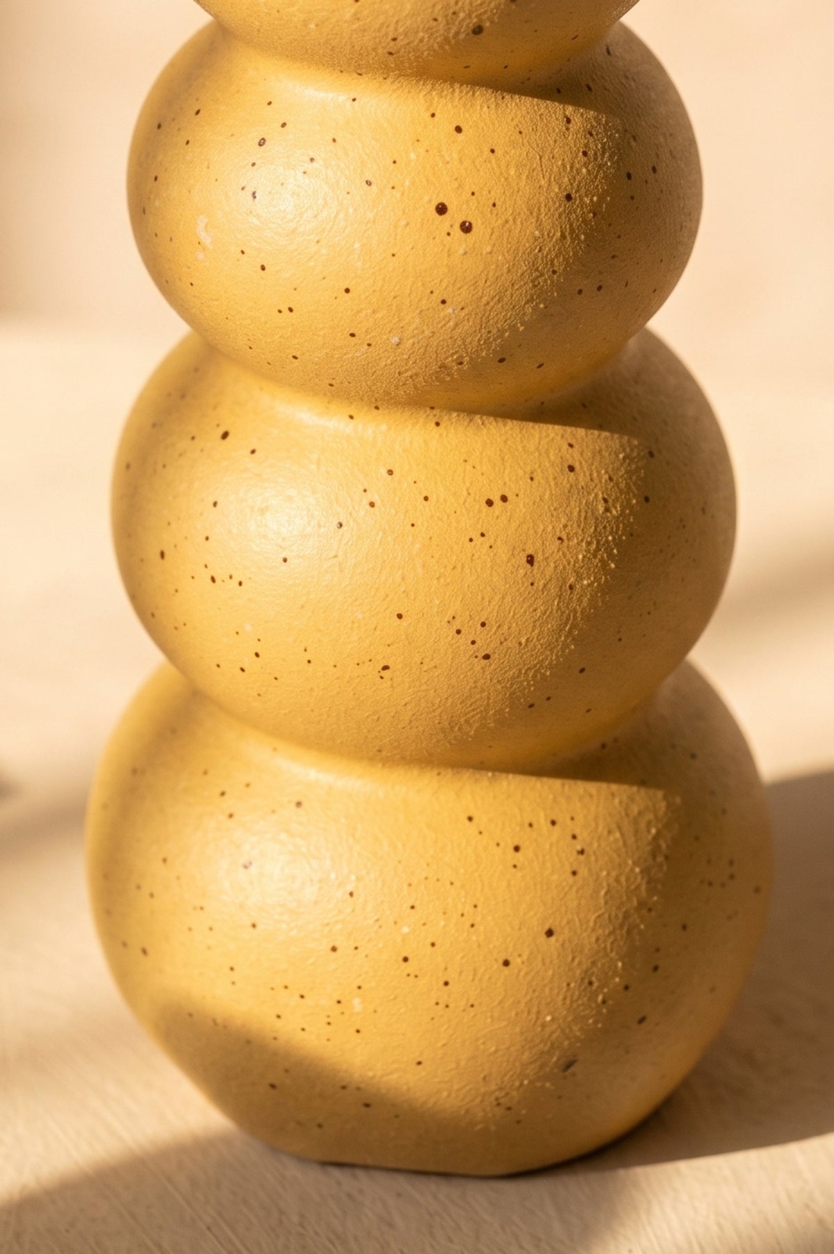 Loop Candle Holder