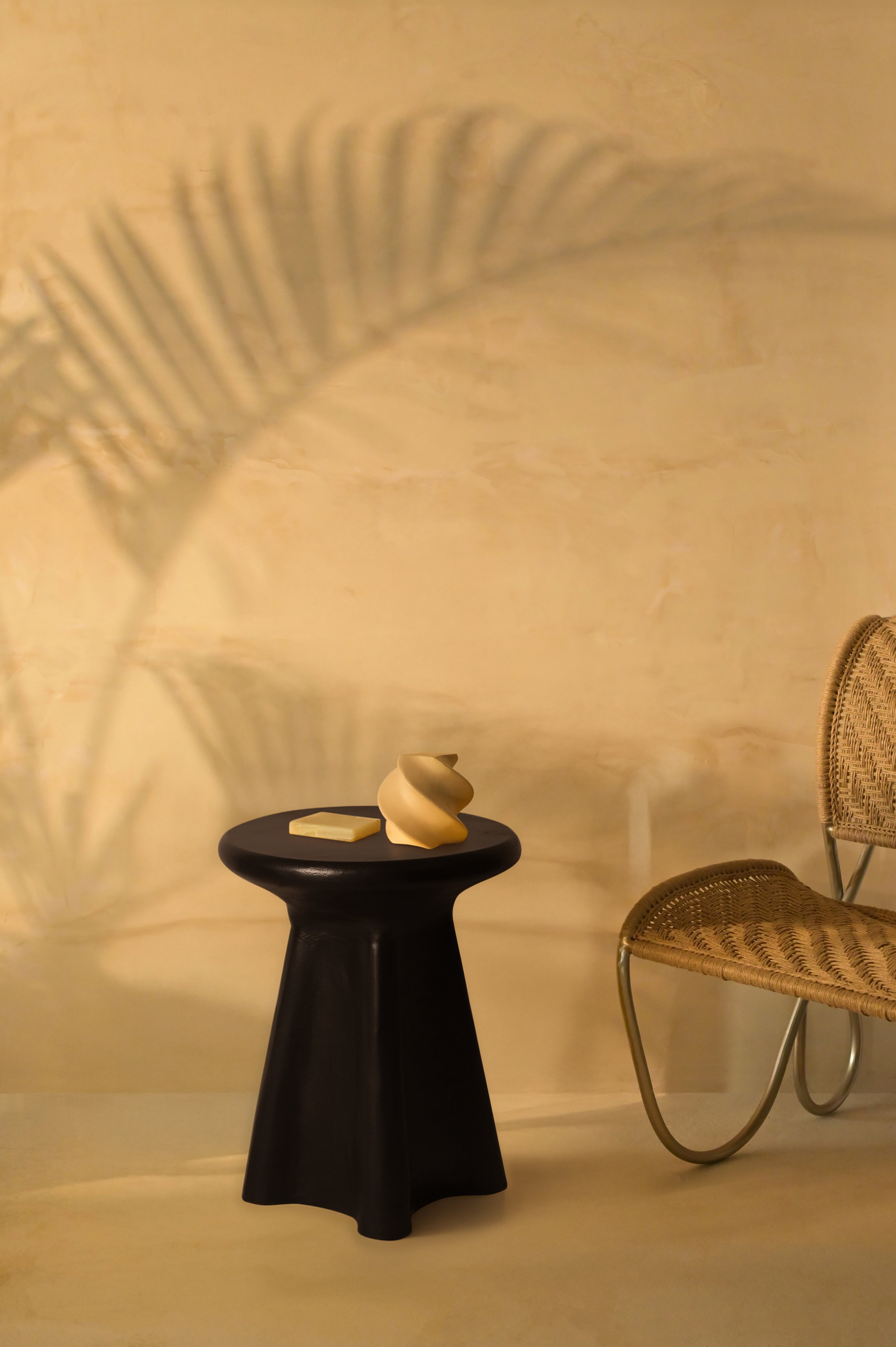 Mesa Table (Signature Catalogue)