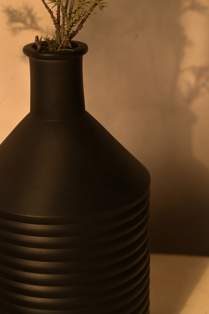 Alba Vase by Nara Livin
