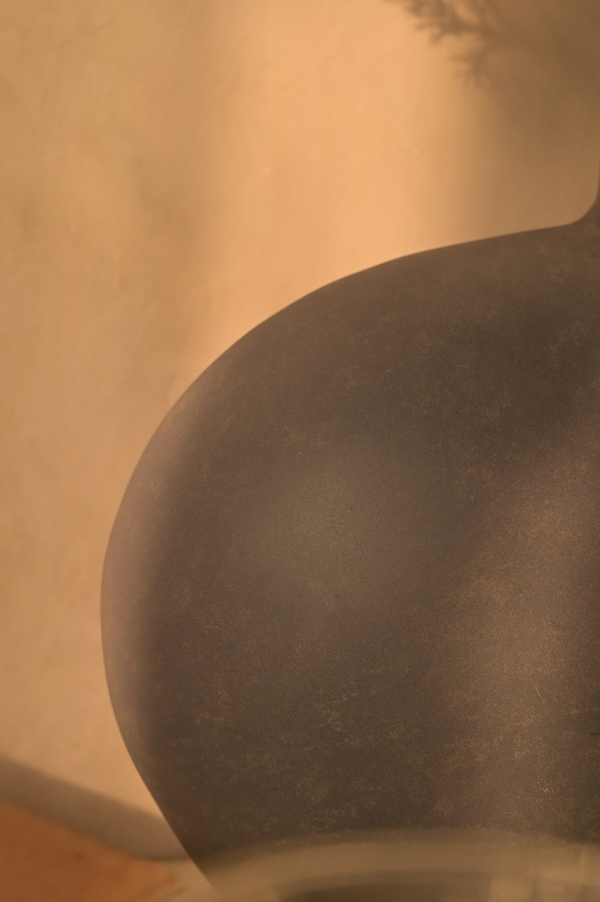 Amani Vase (set) by Nara Livin