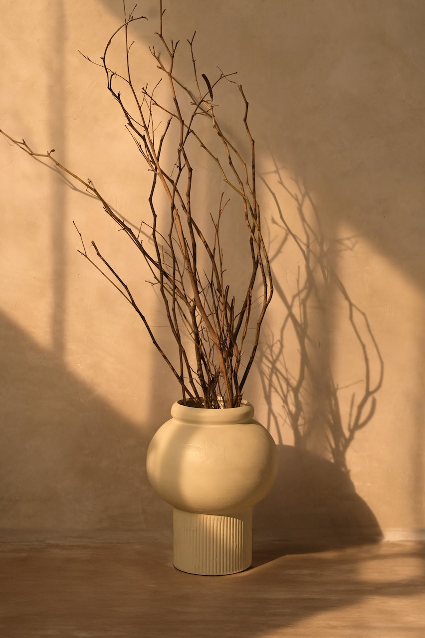 Arlo Vase by Nara Livin