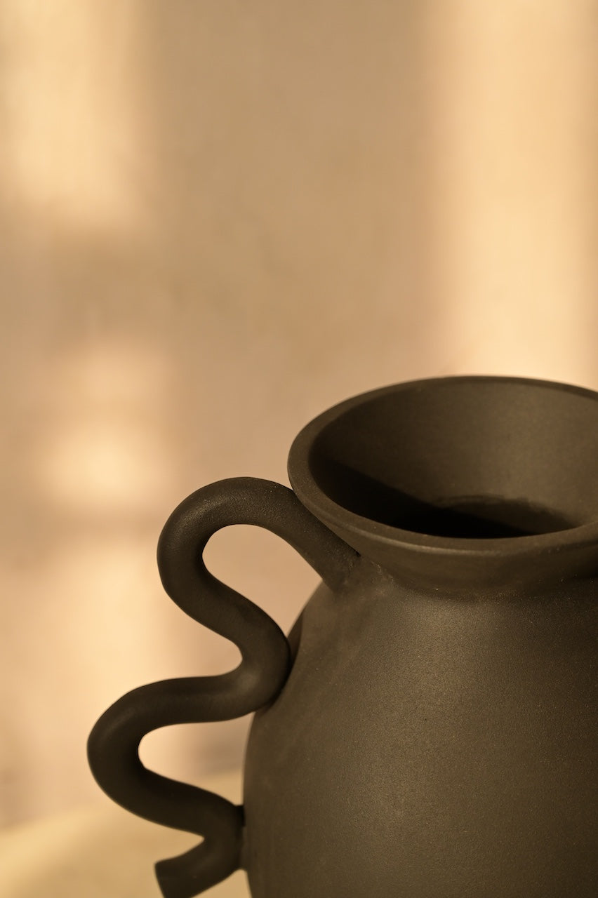 Asteria Vase by Nara Livin