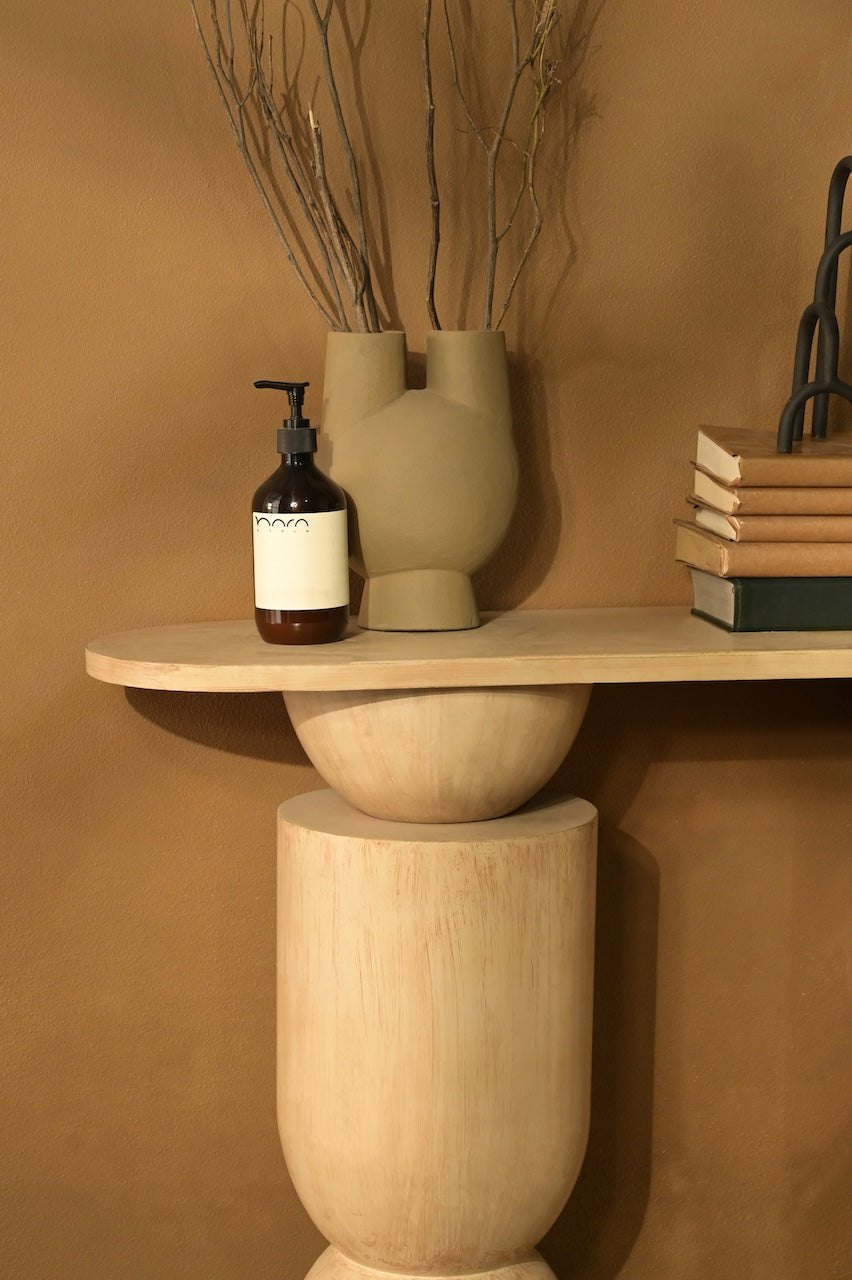 Aurum Console by Nara Livin