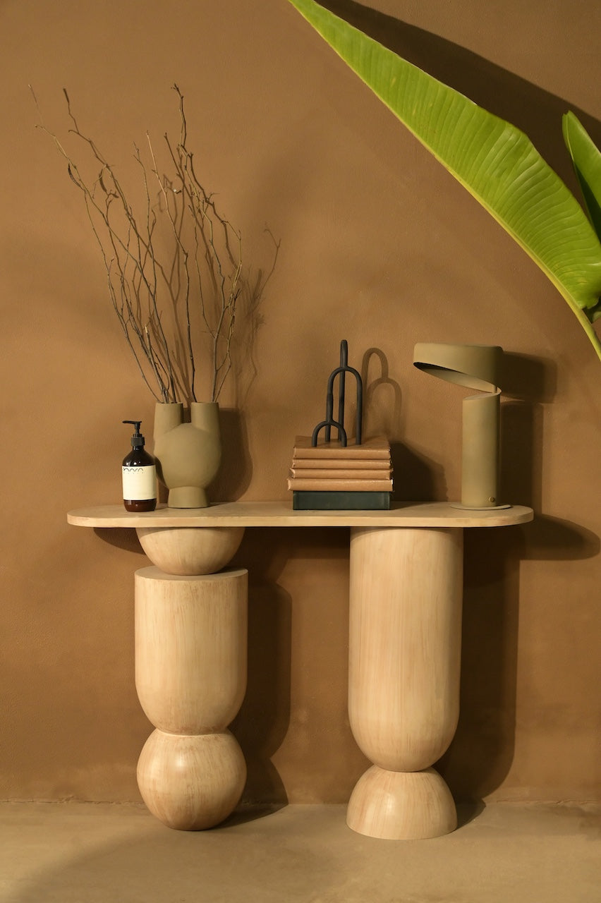 Aurum Console by Nara Livin