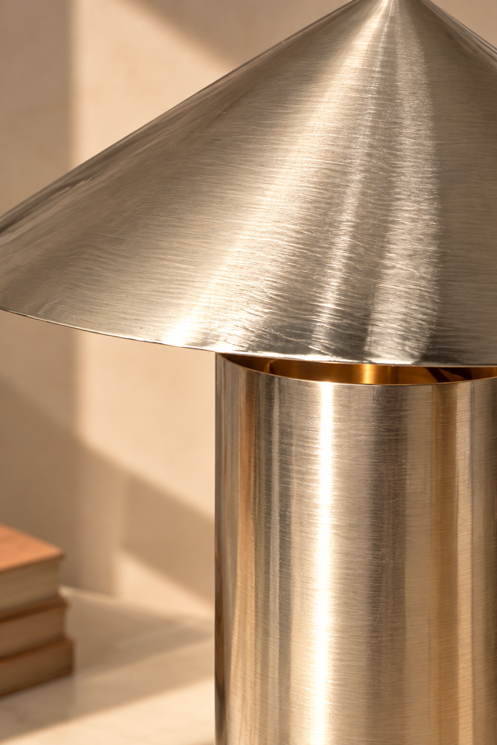 Sorel Lamp (Signature Catalogue)