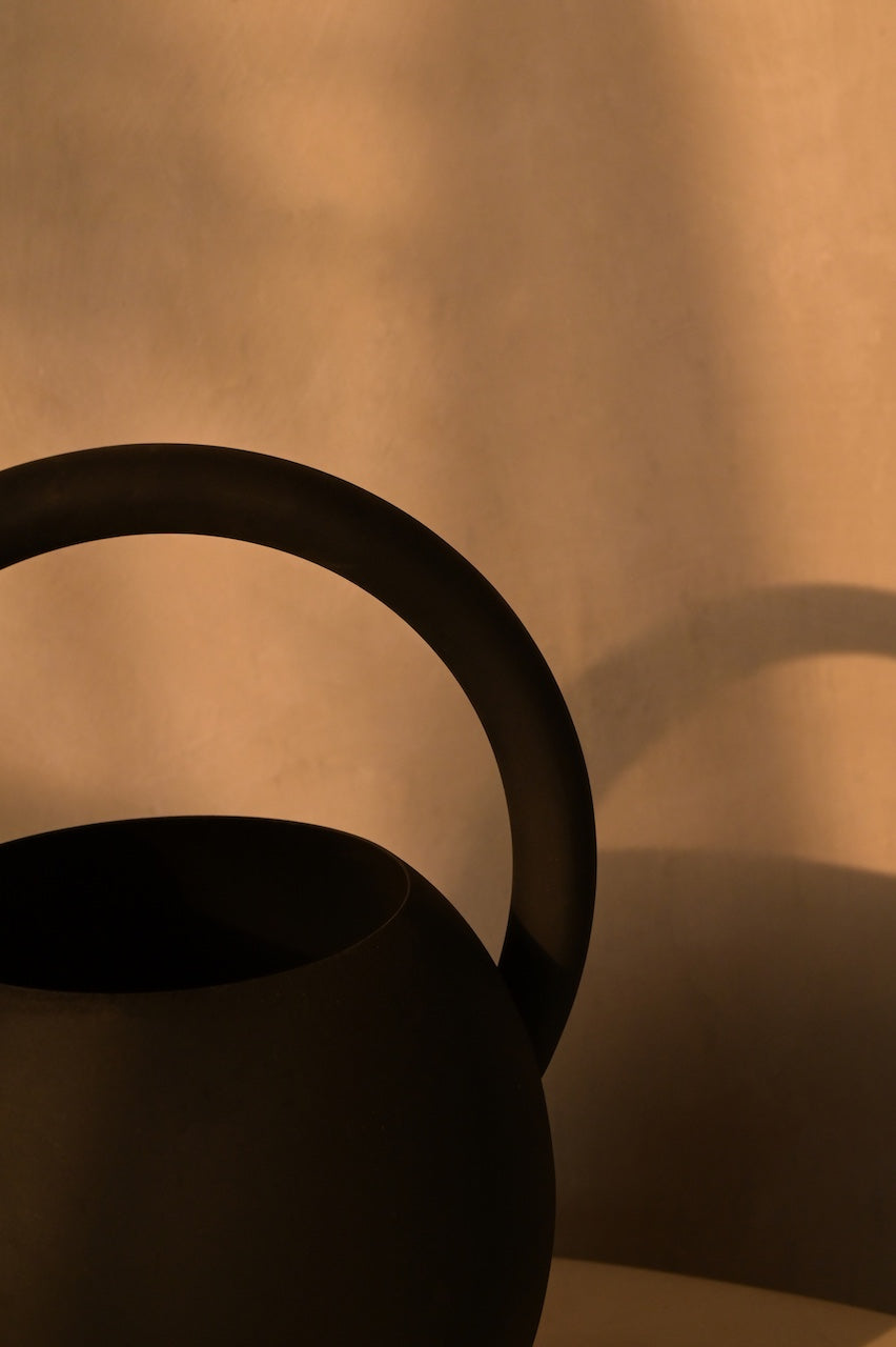 Halo Vase by Nara Livin