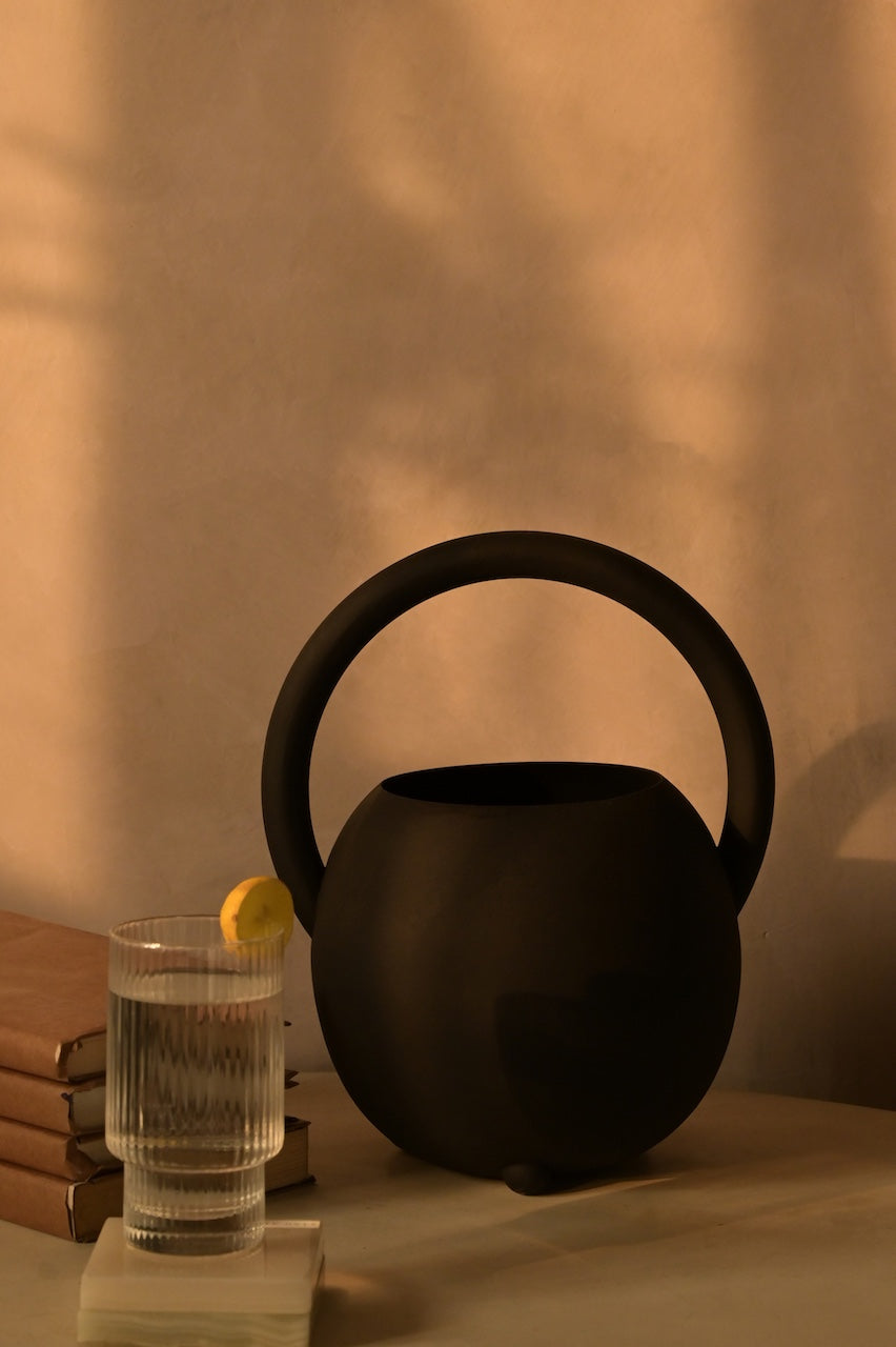 Halo Vase by Nara Livin