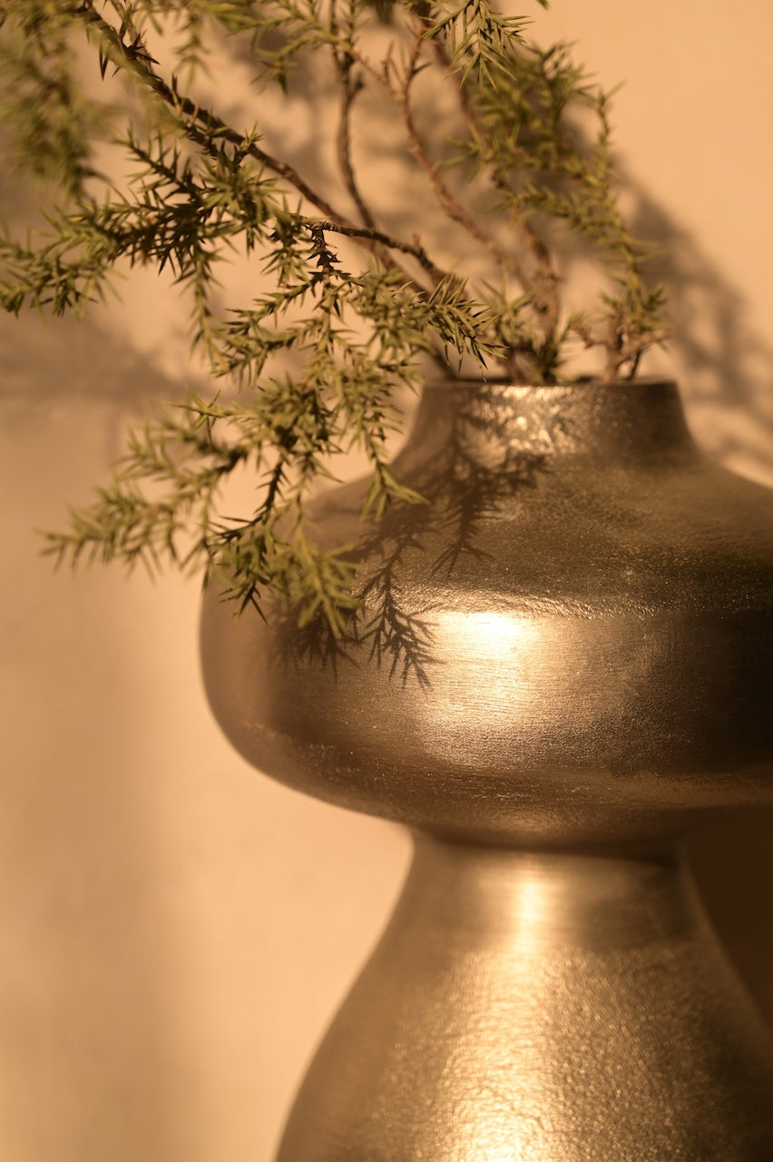 Liora Vase by Nara Livin