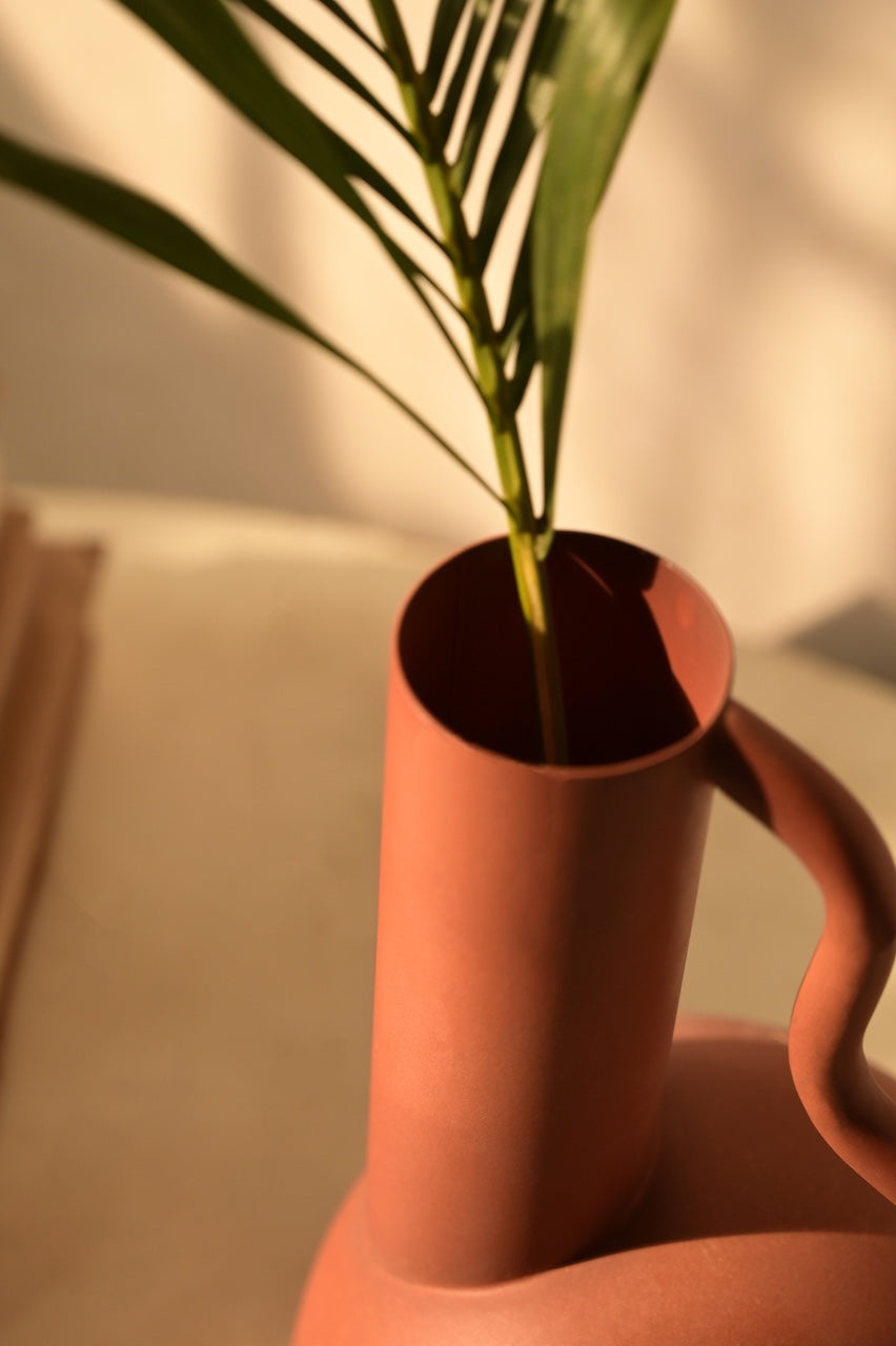 Nara Terra Vase by Nara Livin