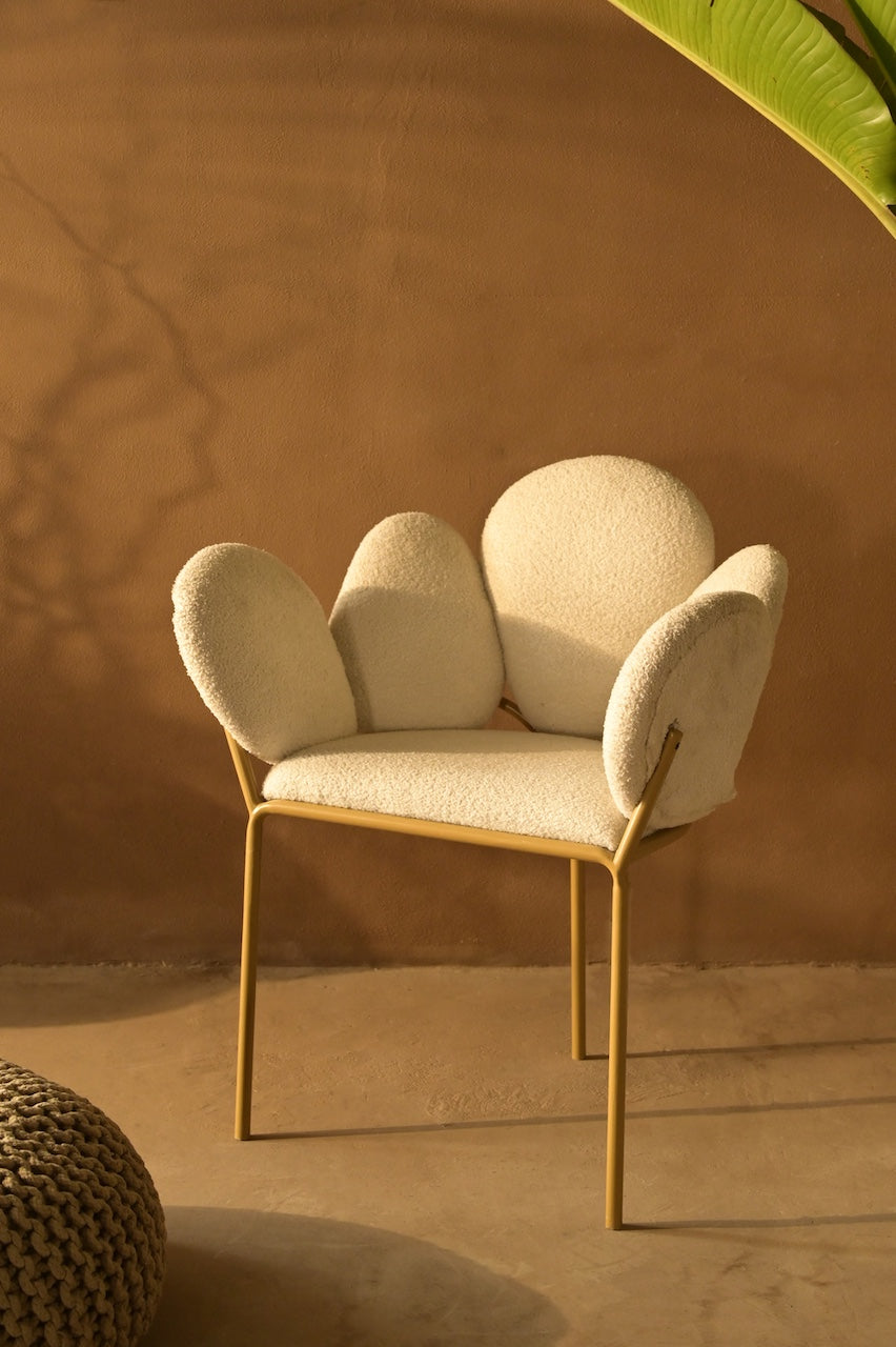 Noa Chair by Nara Livin