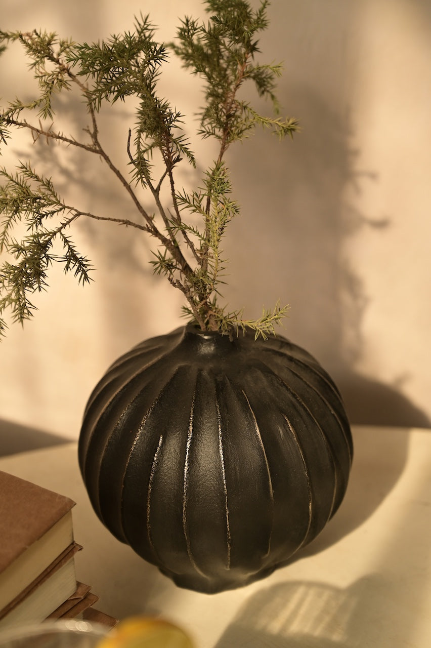 Opus Vase by Nara Livin