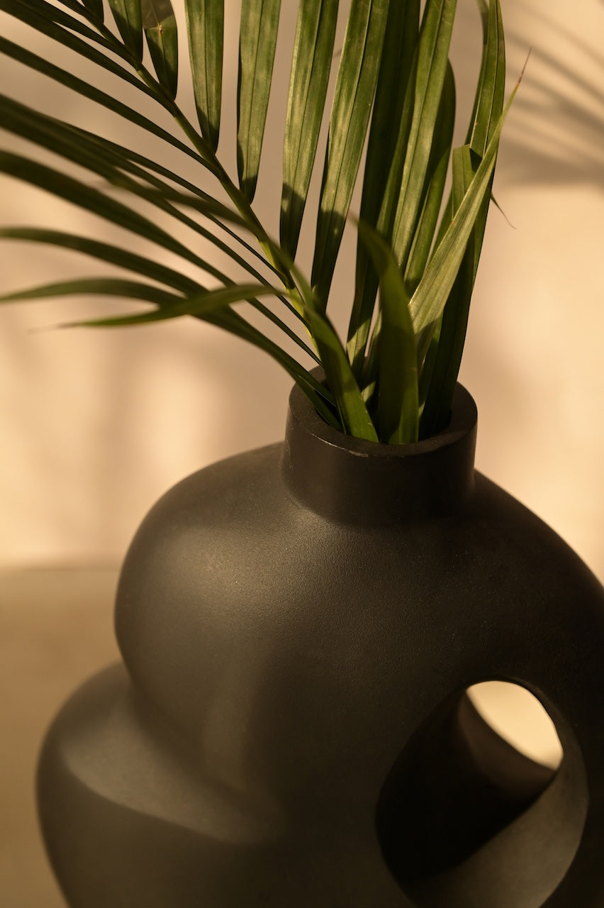 Oris Vase by Nara Livin