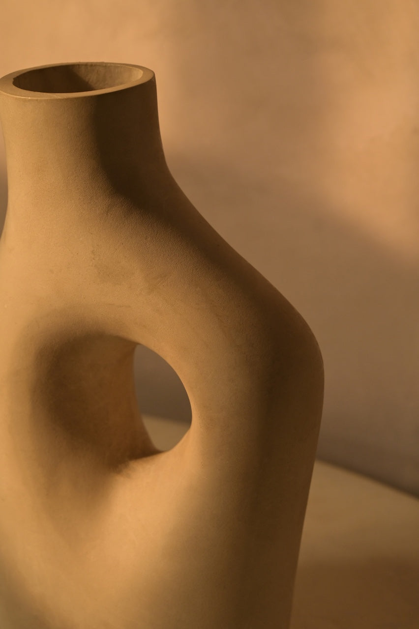 Savanna Vase by Nara Livin