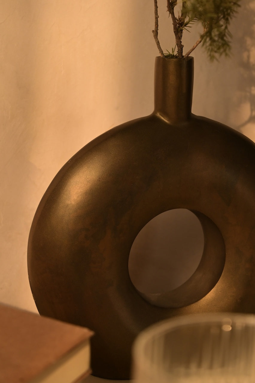 Selene Vase by Nara Livin