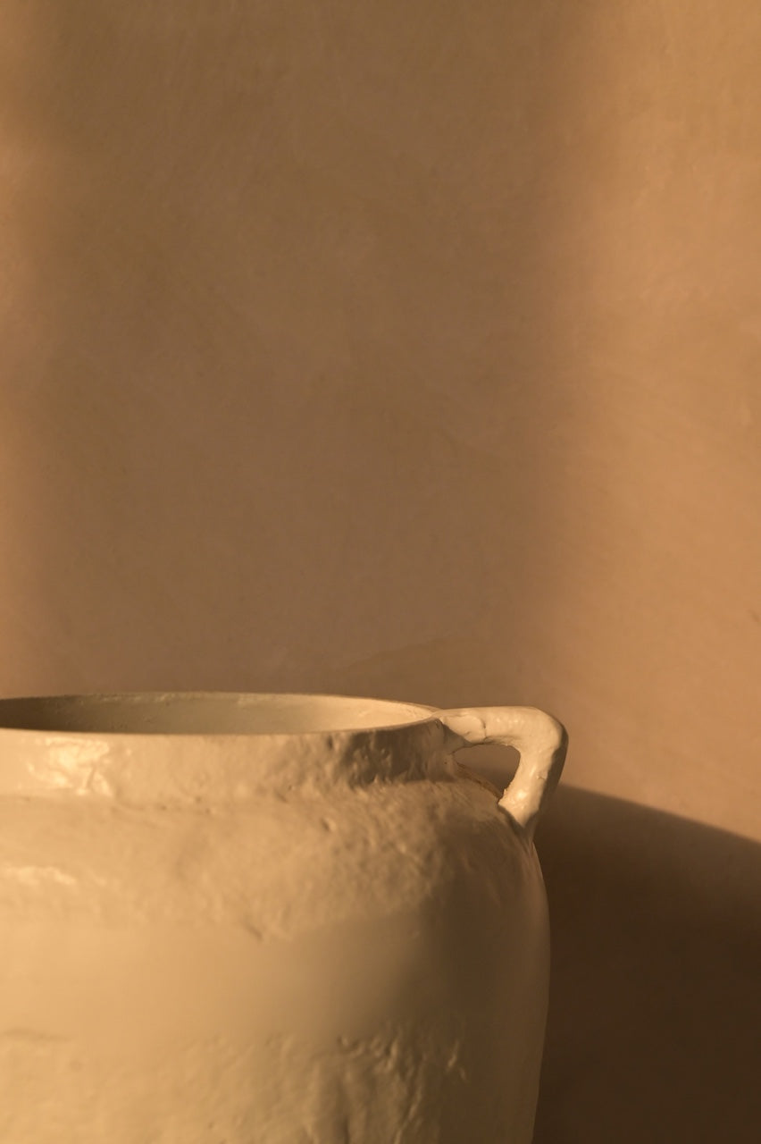 Silas Vase by Nara Livin