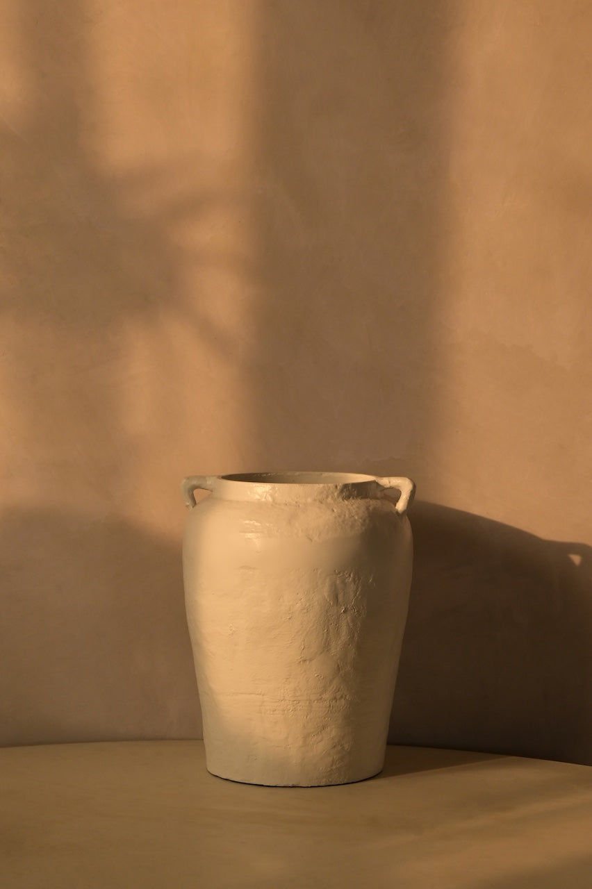 Silas Vase by Nara Livin