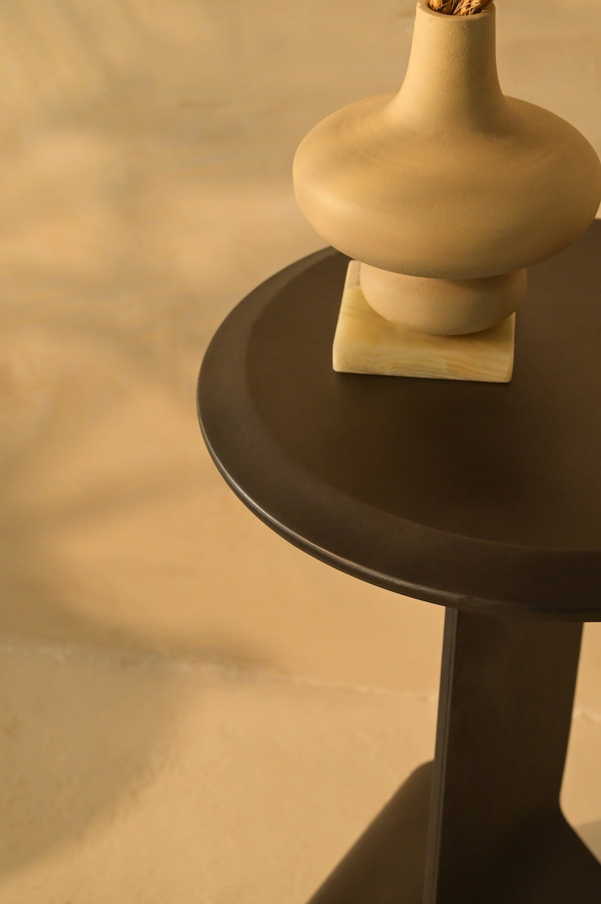 Soirée Table by Nara Livin