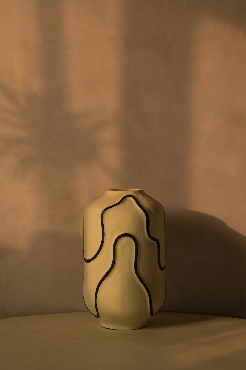 Sumi Vase by Nara Livin
