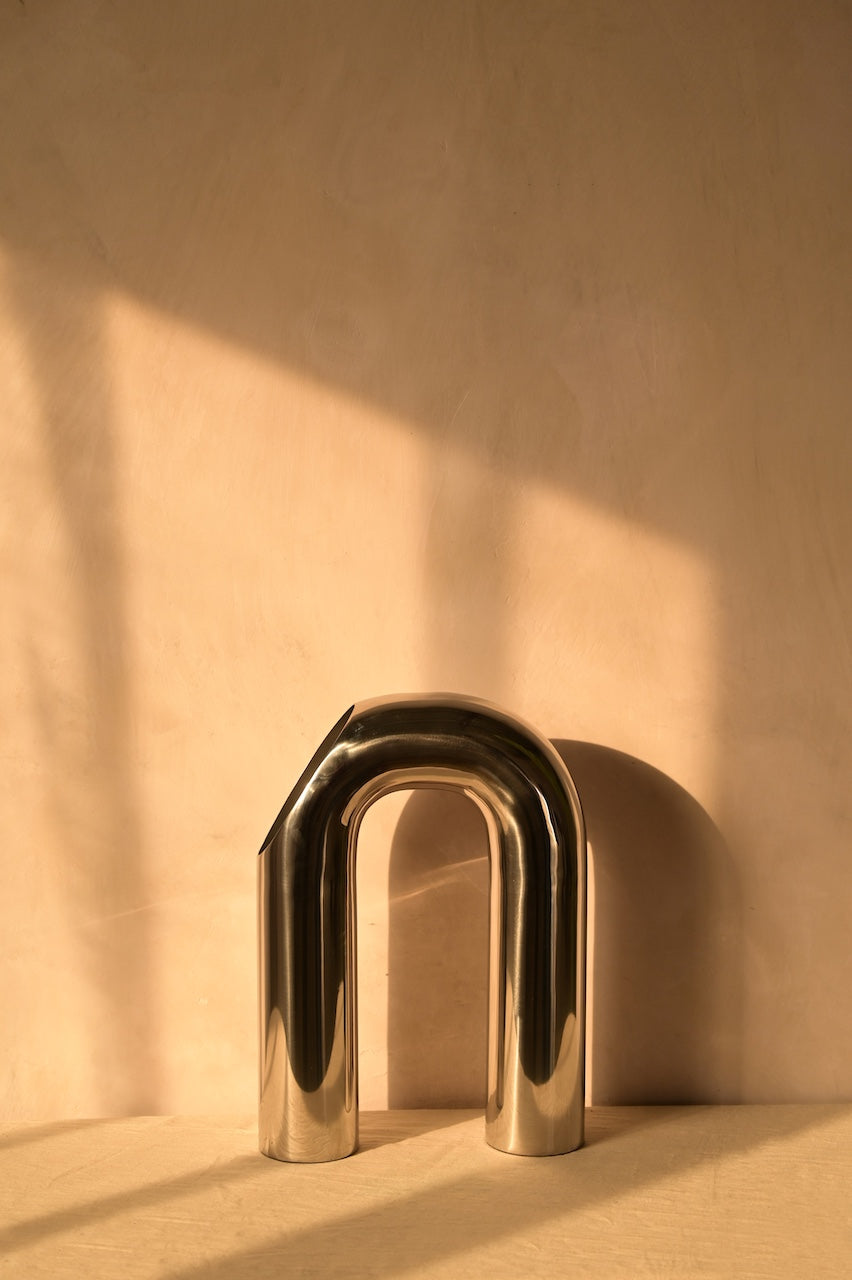 Tova Vase by Nara Livin