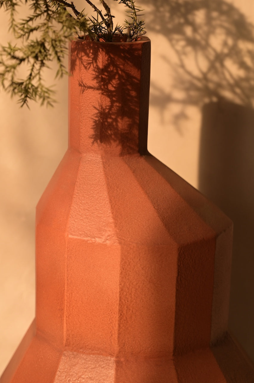 Vetra Vase by Nara Livin