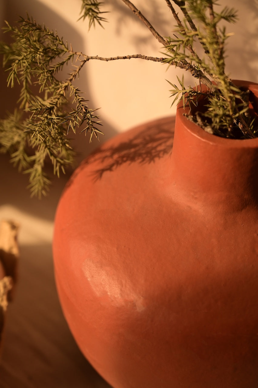 Zephyr Vase by Nara Livin