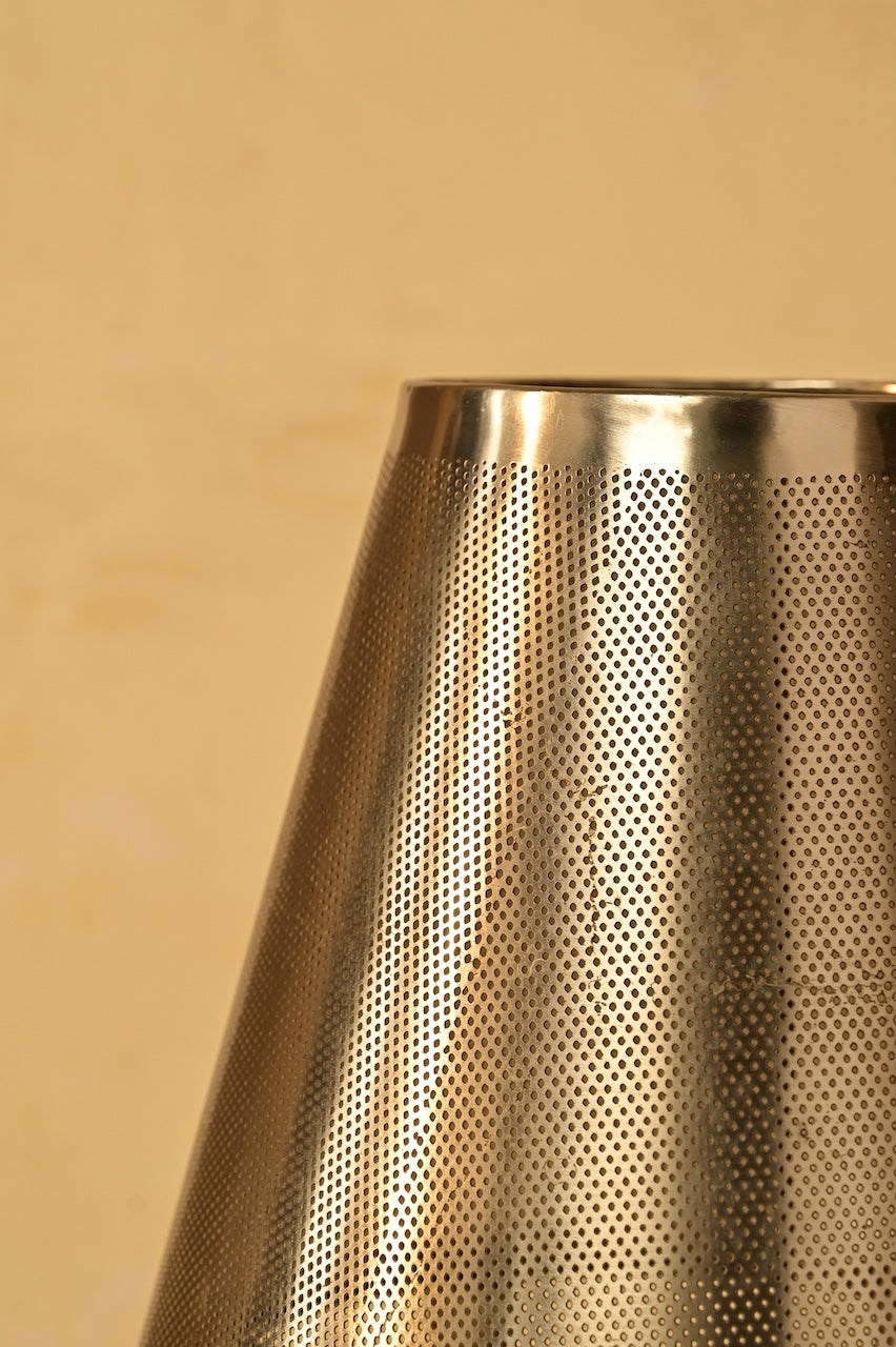 Niva Lamp by Nara Livin