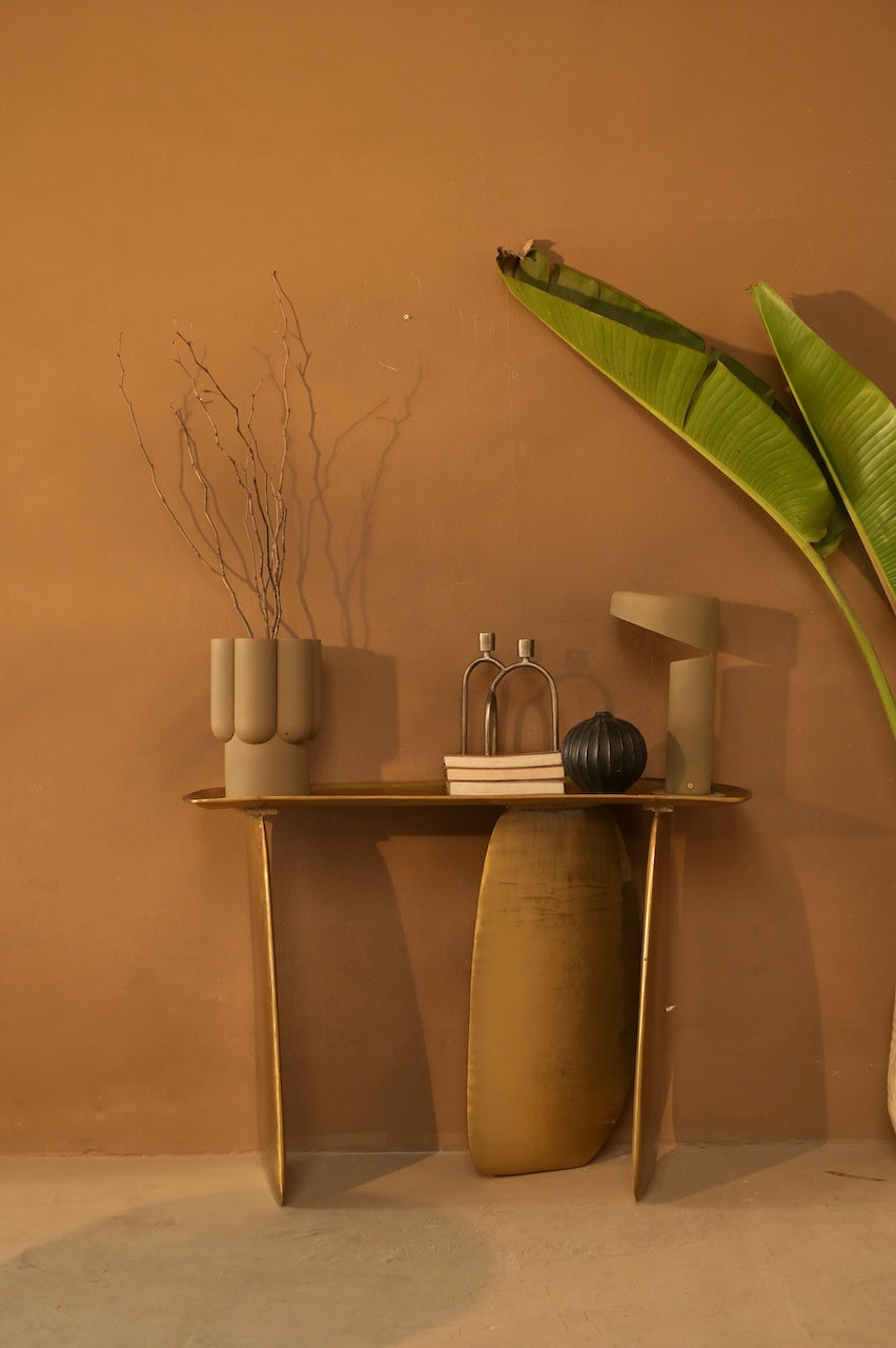 The Stride Console by Nara Livin