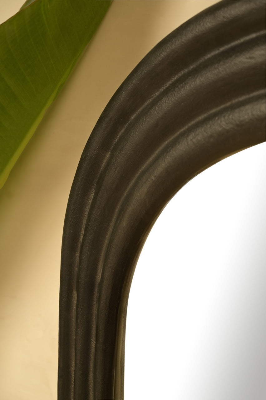 Verta Mirror by Nara Livin