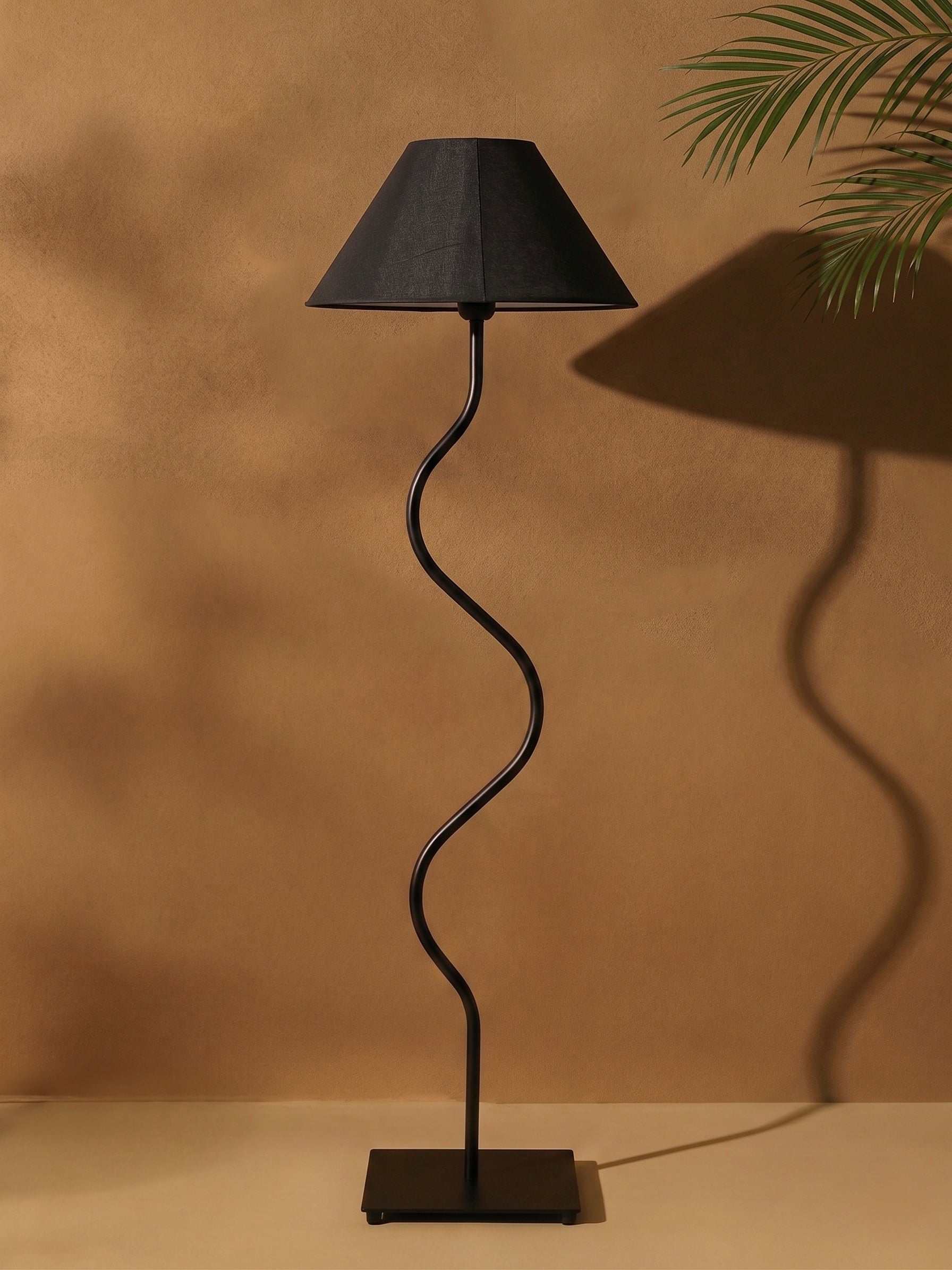 Vire Floor Lamp